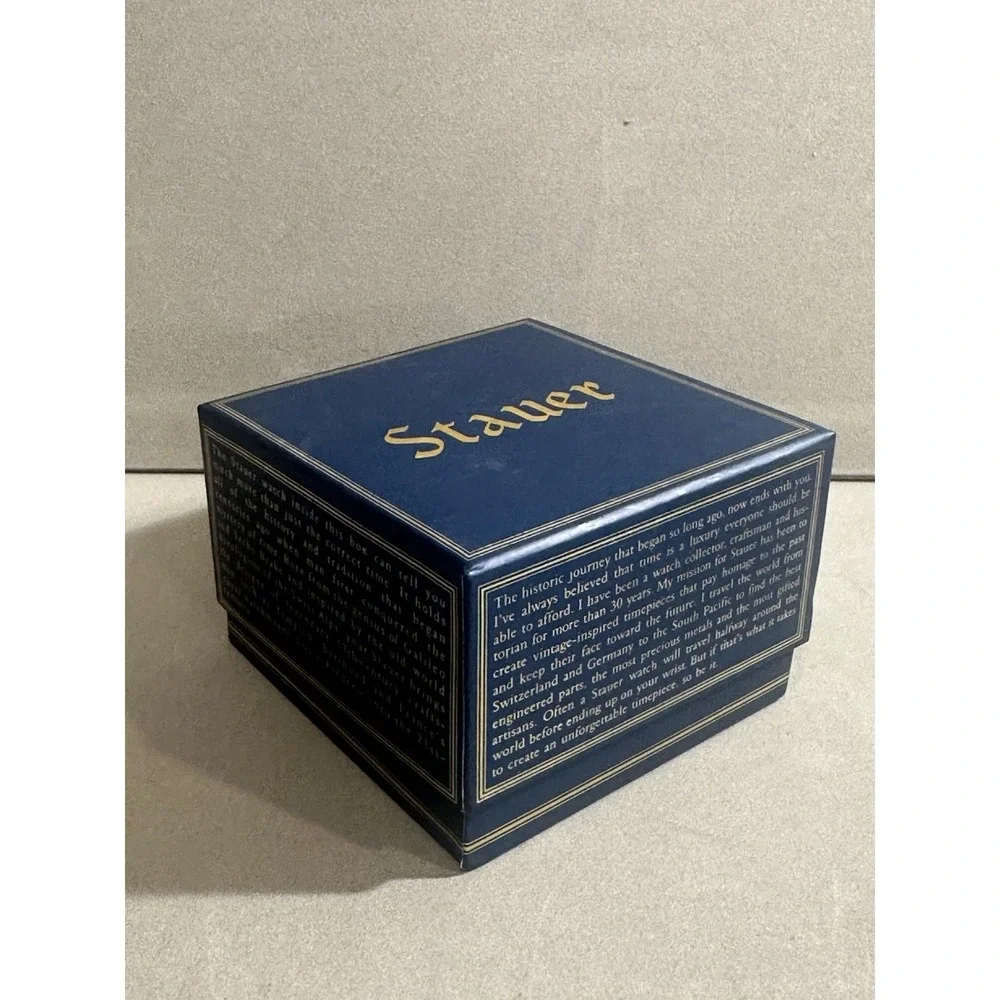 Staur Men's Watch‎ New Open Box Needs Batteries)